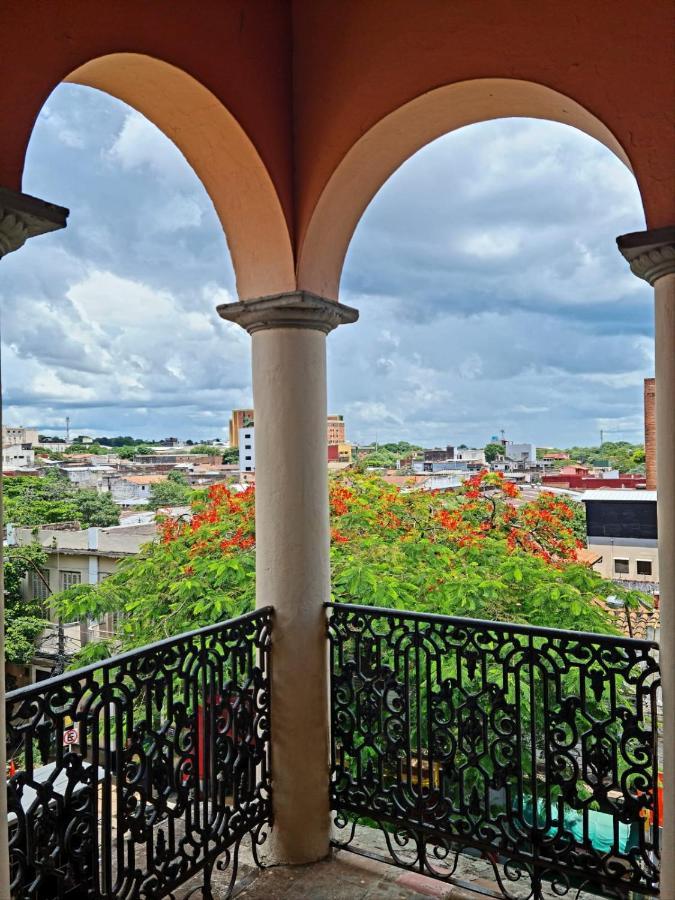 Asuncion Palace Exterior foto